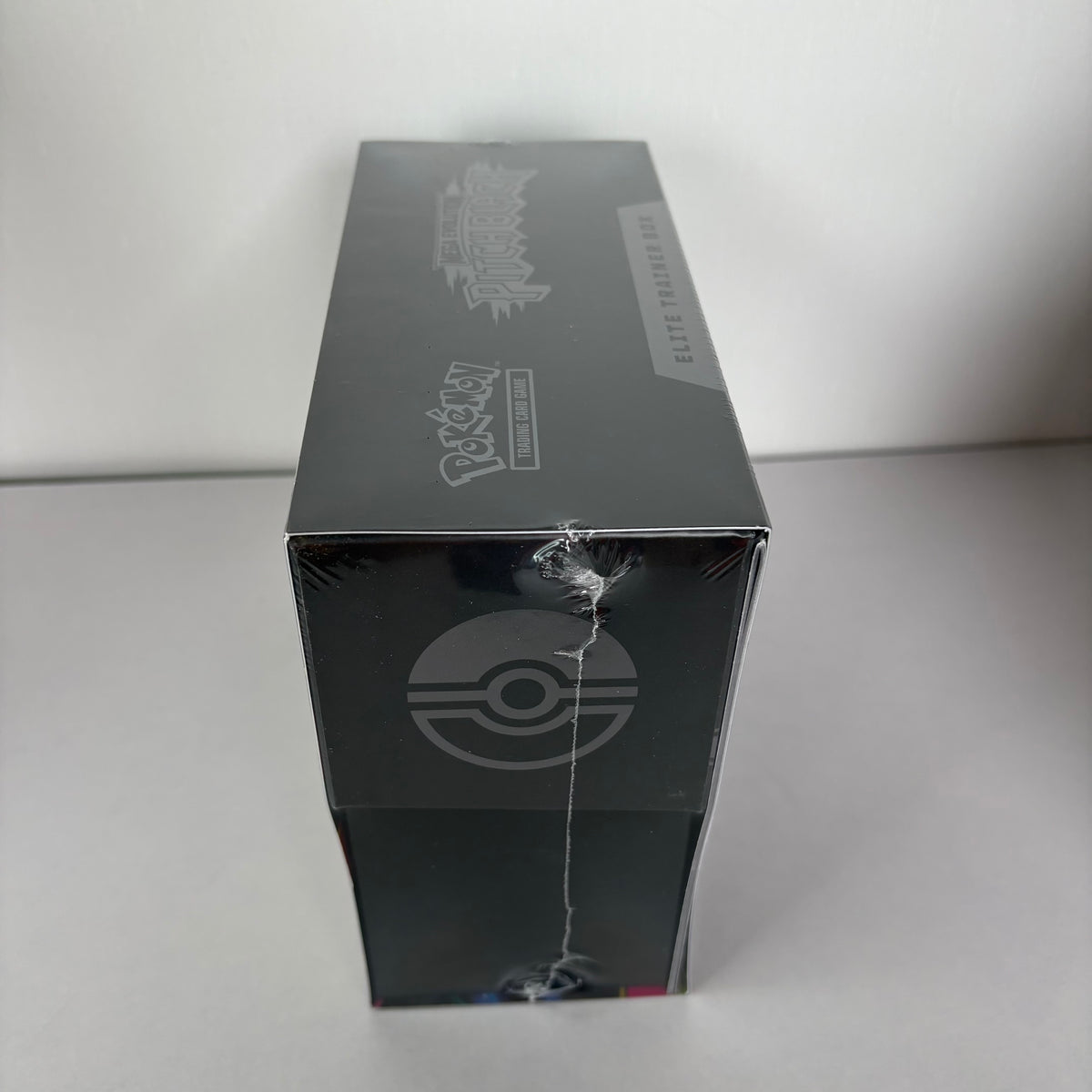 Pitch Black ETB | Förseglad