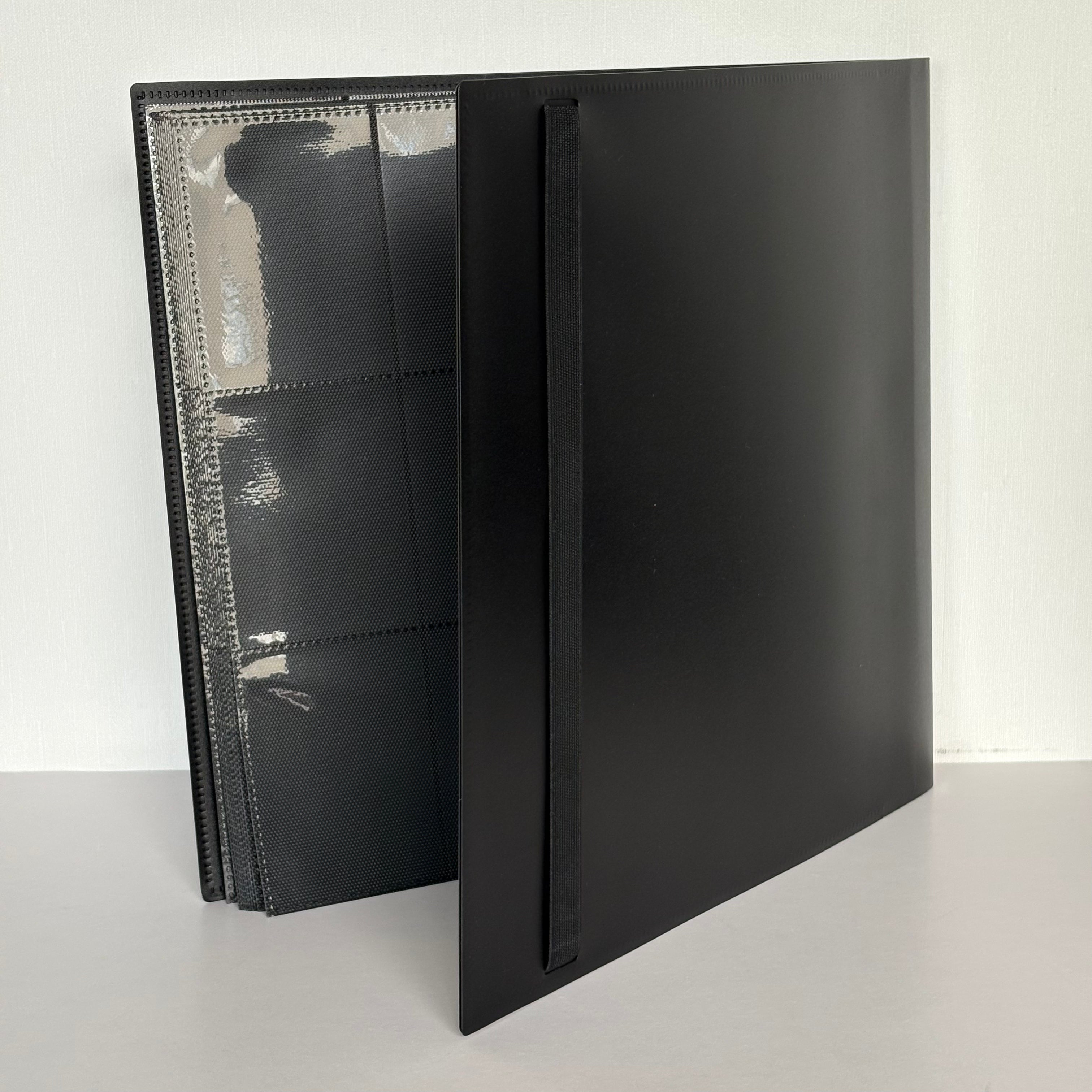Kortpärm – 480 Kort | 12 Pocket Binder | Svart